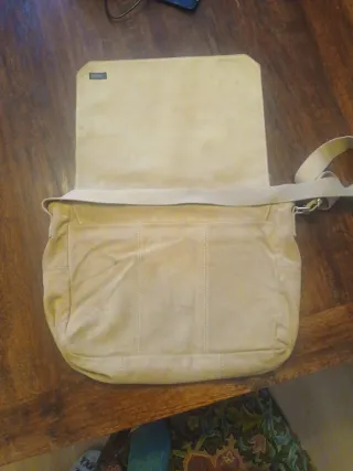 Bolso bandolera beige. Perfecto para ordenador.