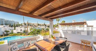 Casa adosada en alquiler en Nueva Alcántara en Marbella