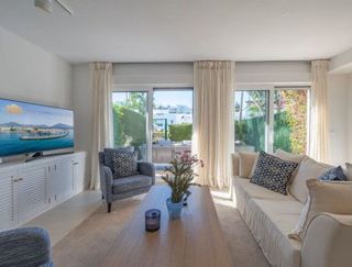 Casa adosada en alquiler en Nueva Alcántara en Marbella