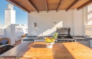 Casa adosada en alquiler en Nueva Alcántara en Marbella