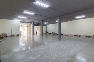 Local comercial en venta en Torrent Ballester en Viladecans
