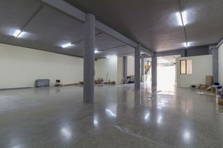 Local comercial en venta en Torrent Ballester en Viladecans