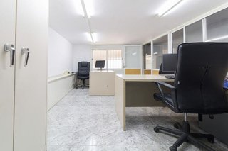 Local comercial en venta en Torrent Ballester en Viladecans