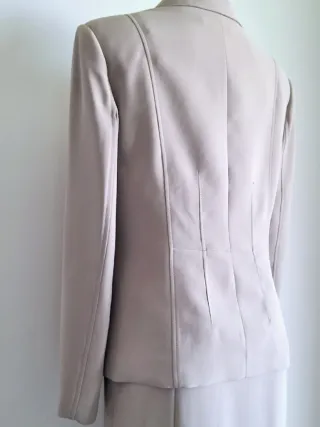 Traje Chaqueta y Falda de Mujer