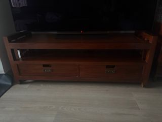 Mueble TV de madera maciza de la tienda Banak