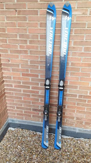 Esquís Quechua All Mountain 100