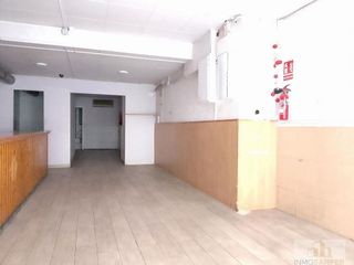 Local comercial en venta en Singuerlín - Can Franquesa - Les Oliveres en Santa Coloma de Gramanet