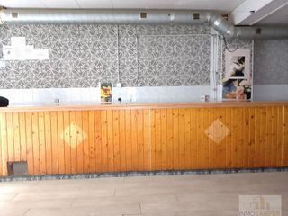 Local comercial en venta en Singuerlín - Can Franquesa - Les Oliveres en Santa Coloma de Gramanet