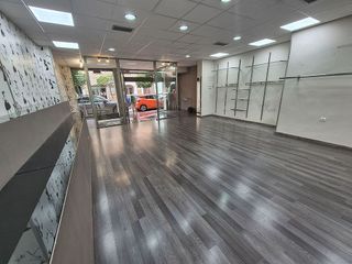 Local comercial en venta en Zona Pueblo en Eliana (l´)