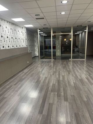 Local comercial en venta en Zona Pueblo en Eliana (l´)