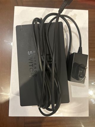 Nintendo Switch Azul y Rojo con funda