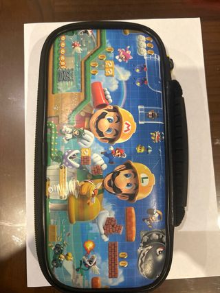 Nintendo Switch Azul y Rojo con funda