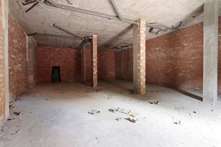 Local comercial en venta en Las Tres Cruces en Armilla
