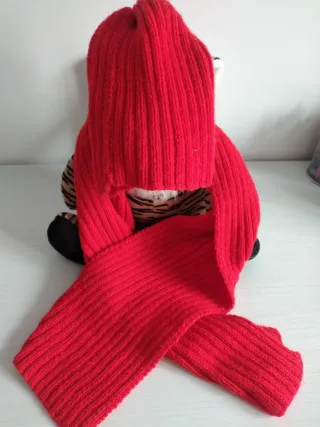Set cappello e sciarpa bambino rosso
