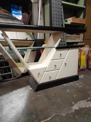 Mueble recibidor con espejo y cajones