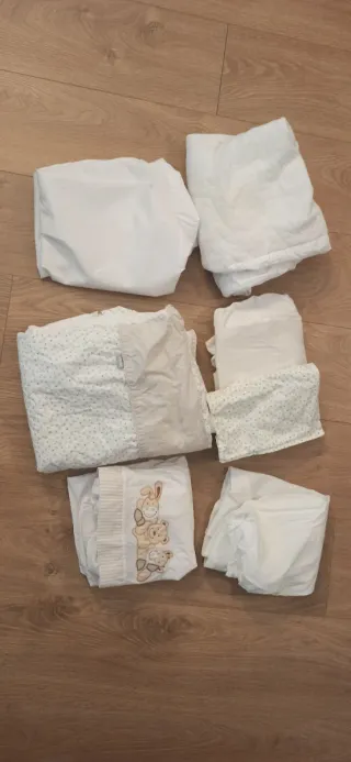 Minicuna Chicco Next2me Magic + colchón + Sábanas