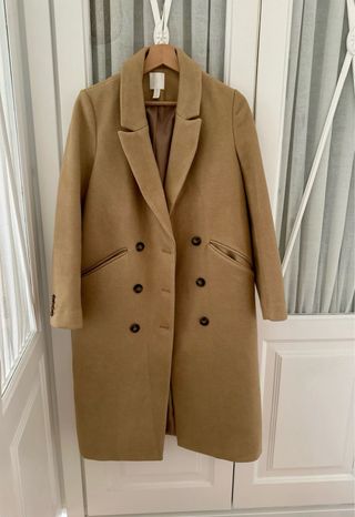 Abrigo H&M Beige Talla XS