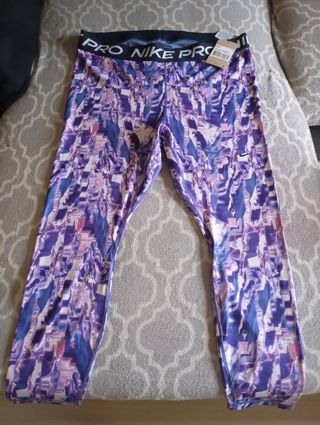 Mallas Nike Pro Morado Estampado