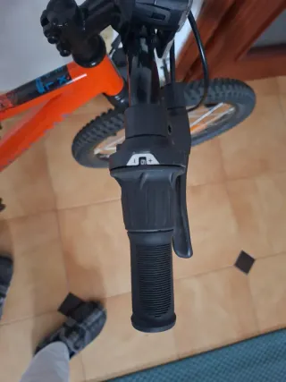 Bicicleta infantil naranja