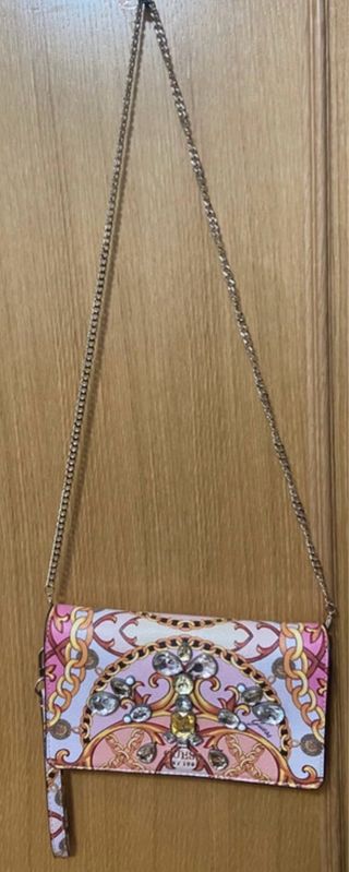 Bolso Guess Cadena y Pedrería