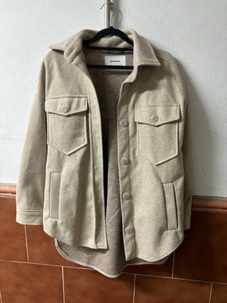 Sobrecamisa Stradivarius Beige Talla M