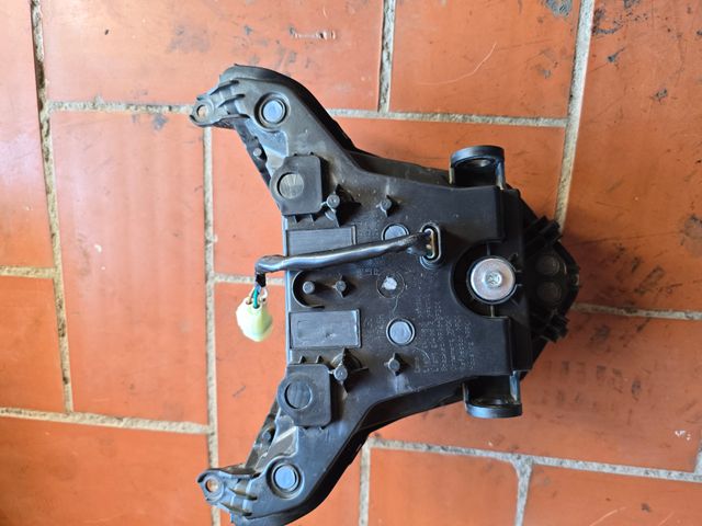 MACBOR MONTANA XR5 ( FOCO DELANTERO )