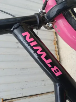 Bicicleta Btwin Niña Rosa Negra