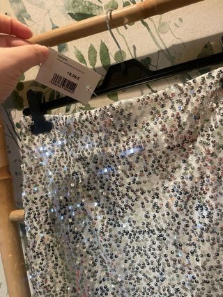 Minifalda de lentejuelas plateada