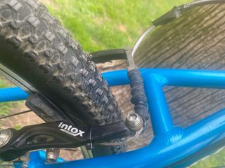 Bicicleta de Montaña Azul perfecta. de 26 pulgadas