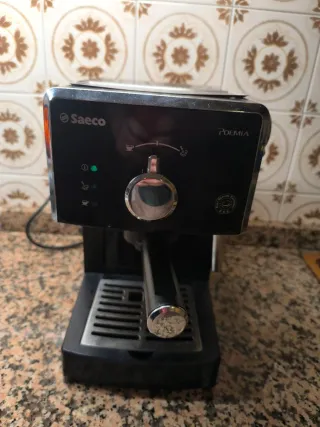 Cafetera Saeco Poemia