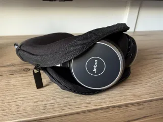 Auriculares Jabra Evolve 65 con base de carga