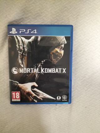 PS4 Bianca con 3 giochi e 2 controller