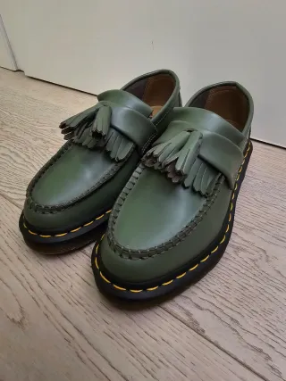Dr. Martens Adrian mocassini verdi con nappe