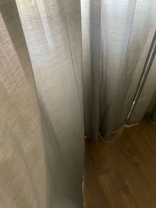 Cortinas grises oscuras de tela