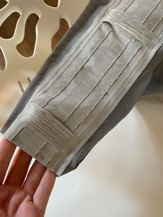 Cortinas grises oscuras de tela