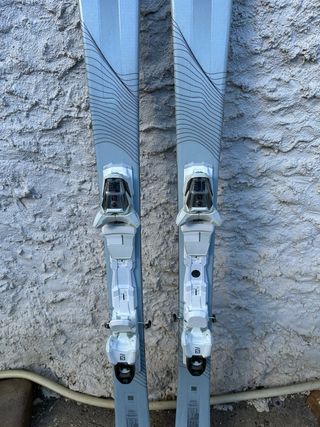 Esquís Salomon en buen estado Medida ,1,60cm
