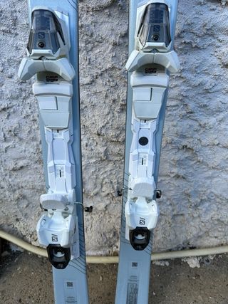 Esquís Salomon en buen estado Medida ,1,60cm