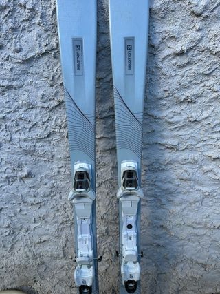 Esquís Salomon en buen estado Medida ,1,60cm