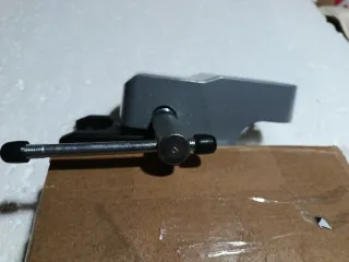 (141) Abrazadera liberación rápida para soporte