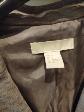 Americana entallada gris