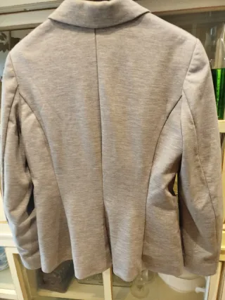 Americana entallada gris