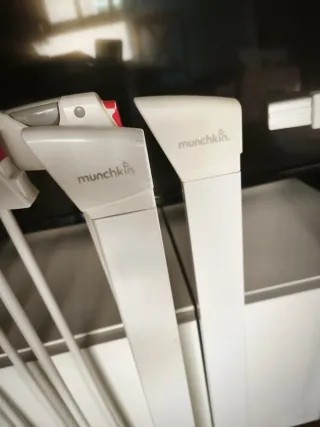 2 Vallas Seguridad Infantil y 1 extensión Munchkin