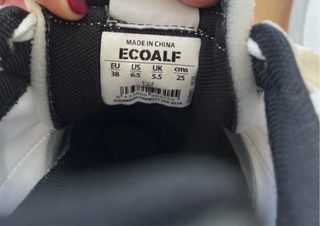 Zapatillas Ecoalf grises y blancas