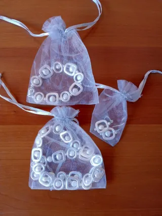 Conjunto de gargantilla, pulsera y pendientes