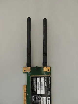 Scheda Wi-Fi Linksys con antenne