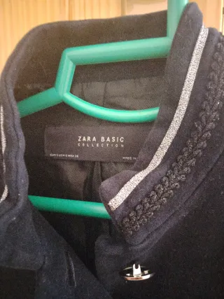 Abrigo ZARA Negro Talla XS