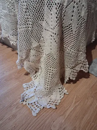 Colcha ganchillo artesanal beige