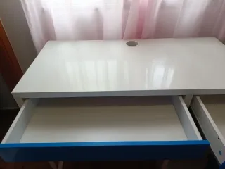 Escritorio Ikea Blanco y Azul