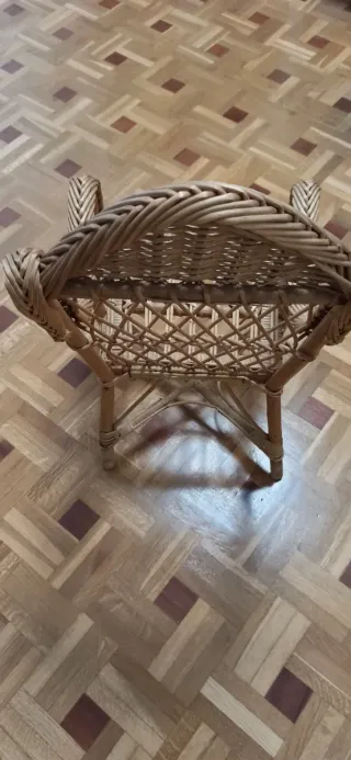 Mini silla de mimbre