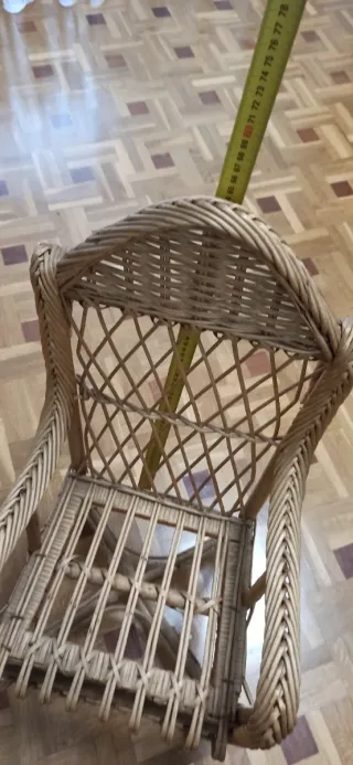 Mini silla de mimbre